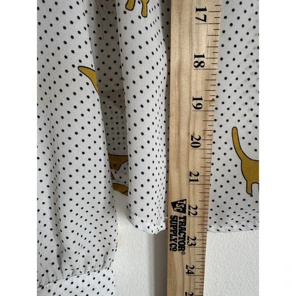 F21 Dachshund Dog Print Button Down Blouse Forever 21 Small - Picture 10 of 12